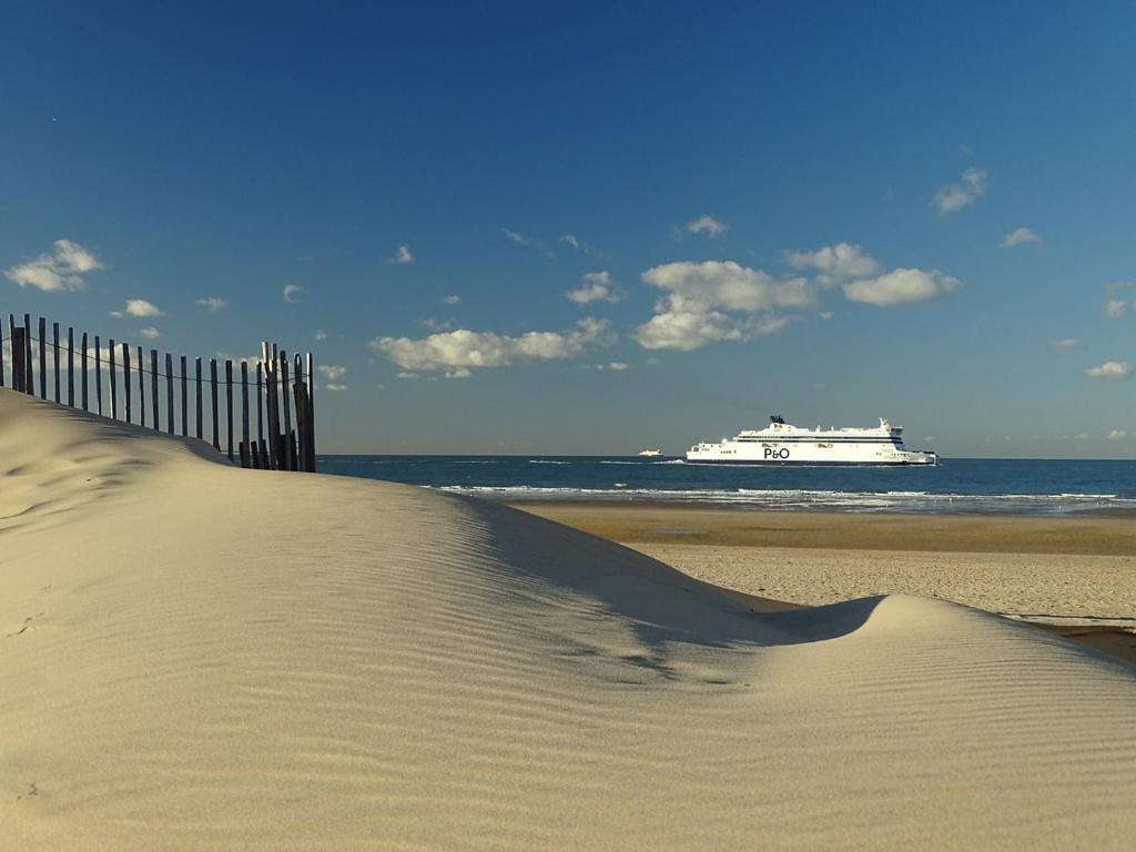 Sure Hotel By Best Western Calais Coquelles Tunnel S/ Manche Esterno foto